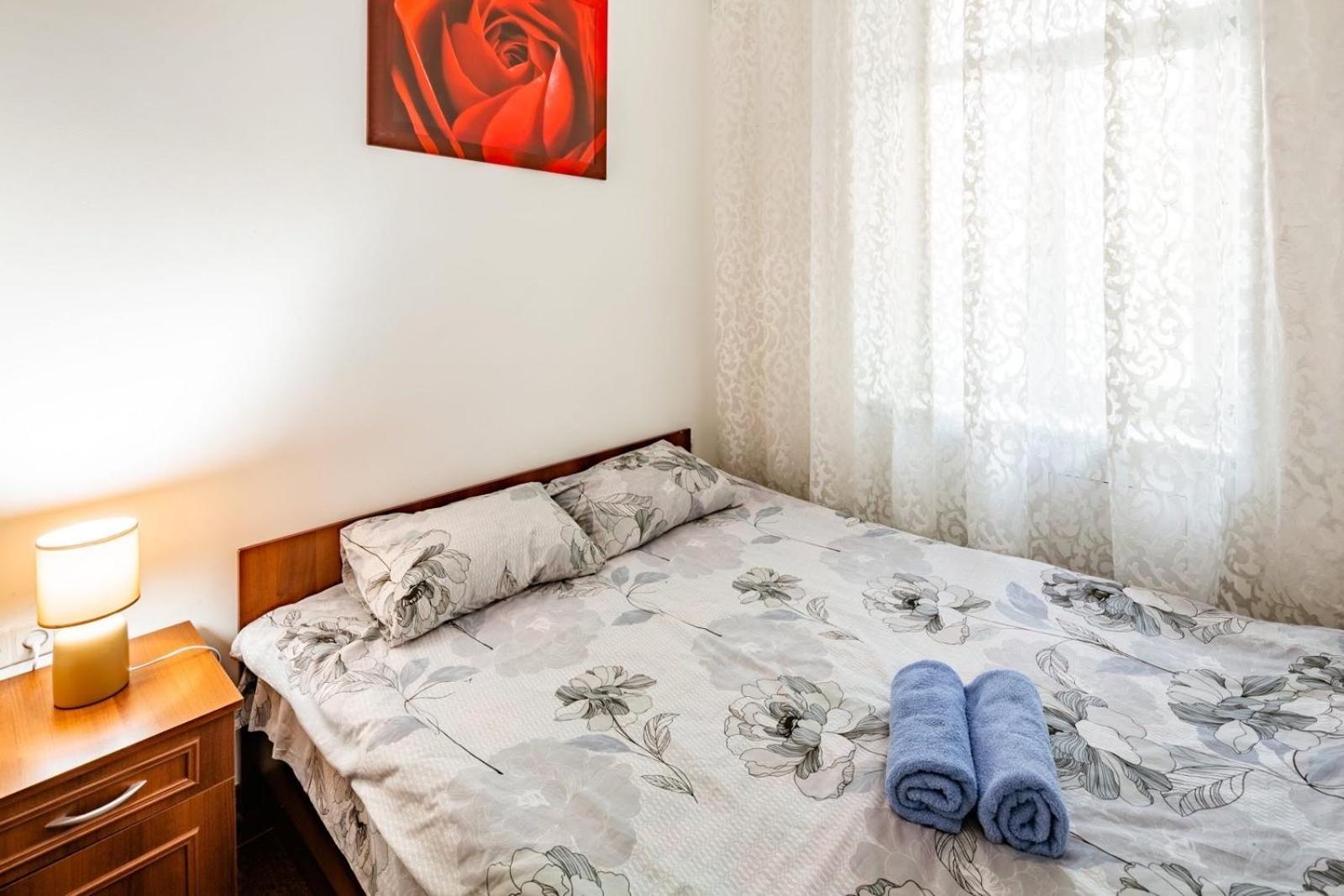 2 Rooms Central Anna Apartment Lviv Exterior photo