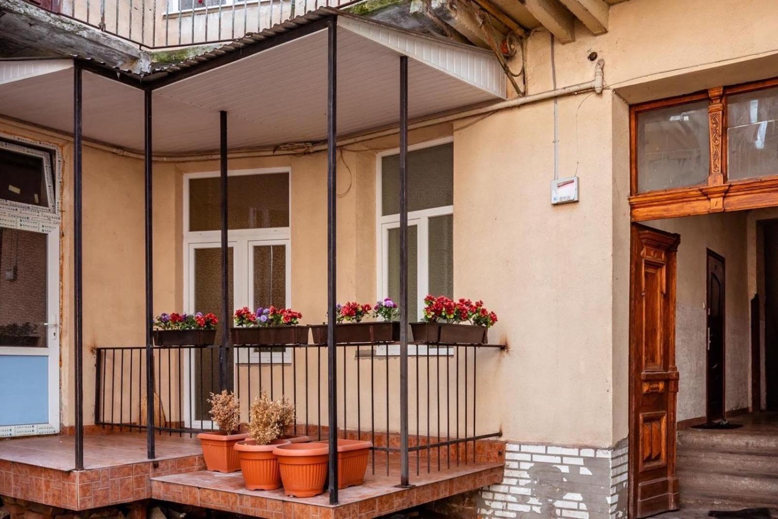 2 Rooms Central Anna Apartment Lviv Exterior photo